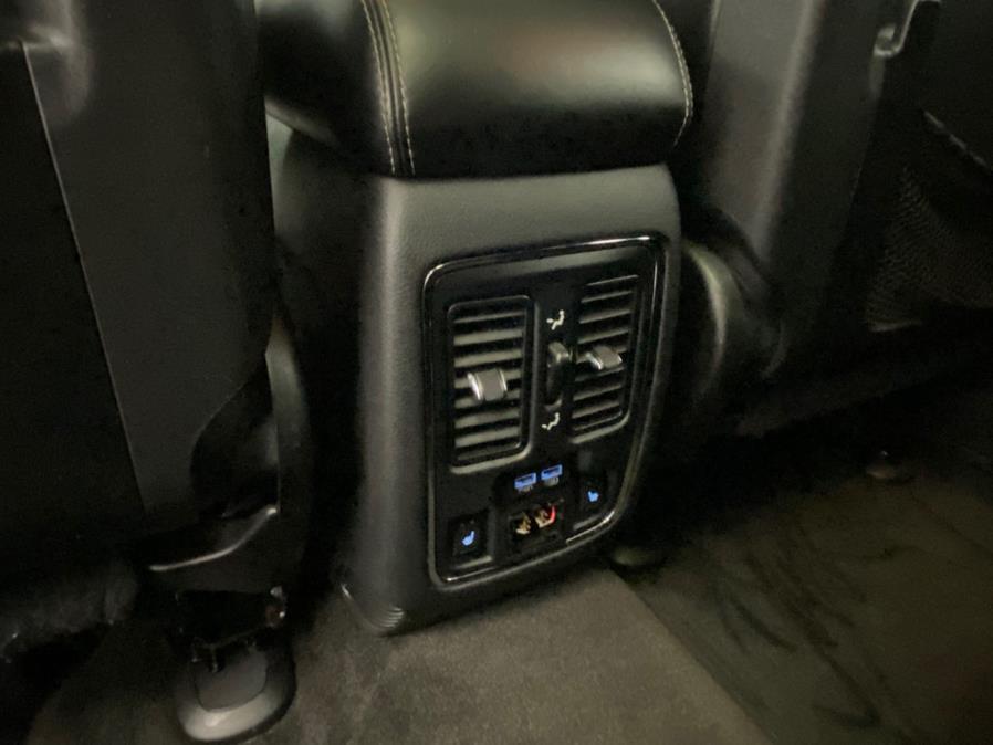 2015 Jeep Grand Cherokee 4WD 4dr SRT photo