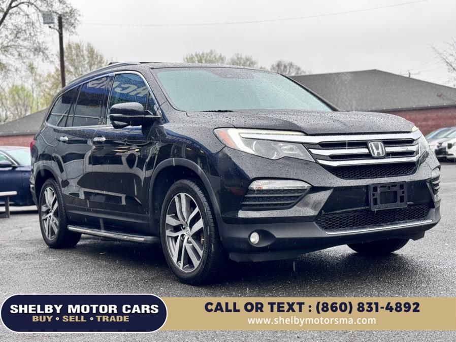 2017 Honda Pilot Touring AWD photo