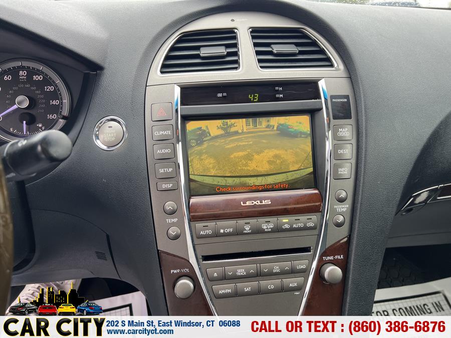 2011 Lexus ES 350 photo