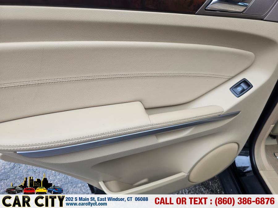 2011 Mercedes-Benz M-Class ML350 4MATIC photo