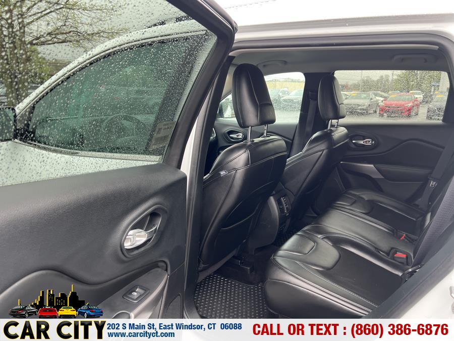 2019 Jeep Cherokee Latitude Plus 4x4 photo