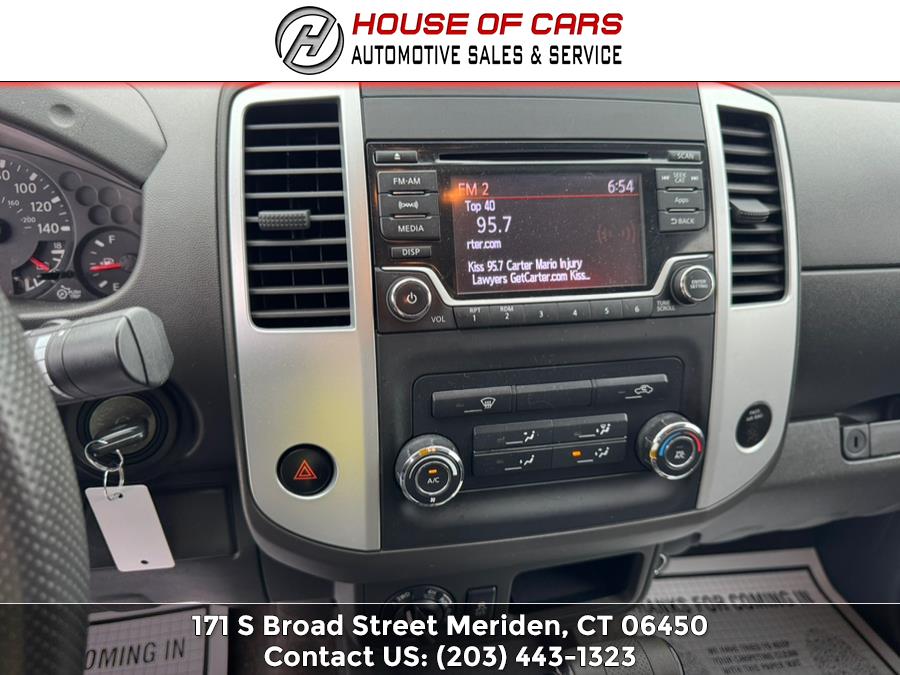 2015 Nissan Frontier 4WD King Cab Manual PRO-4X photo