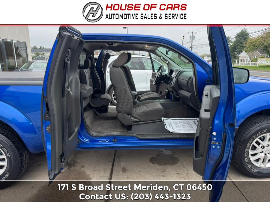 2015 Nissan Frontier 4WD King Cab Manual PRO-4X photo