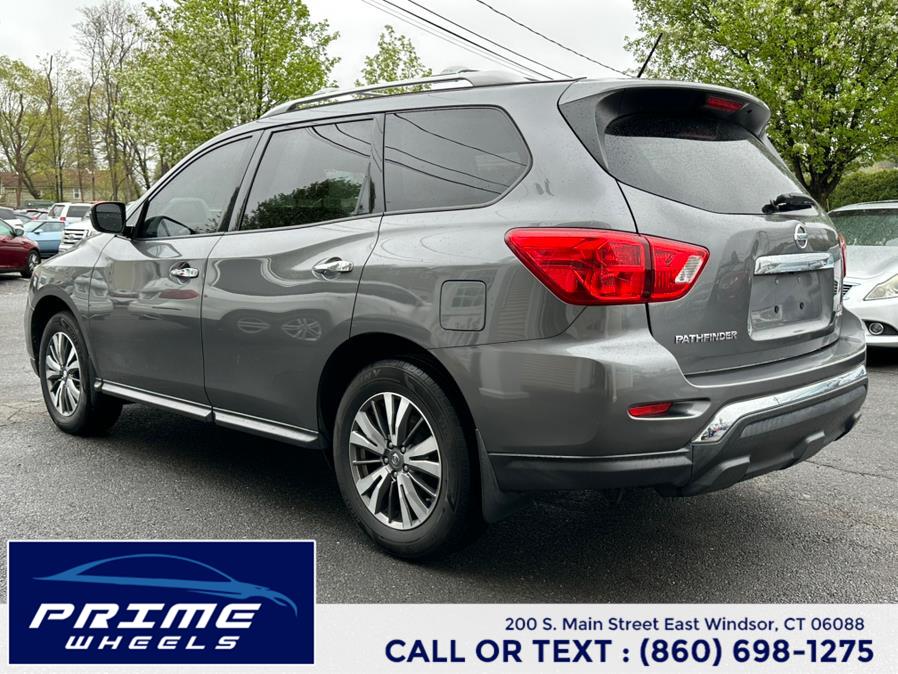 2018 Nissan Pathfinder 4x4 SL photo