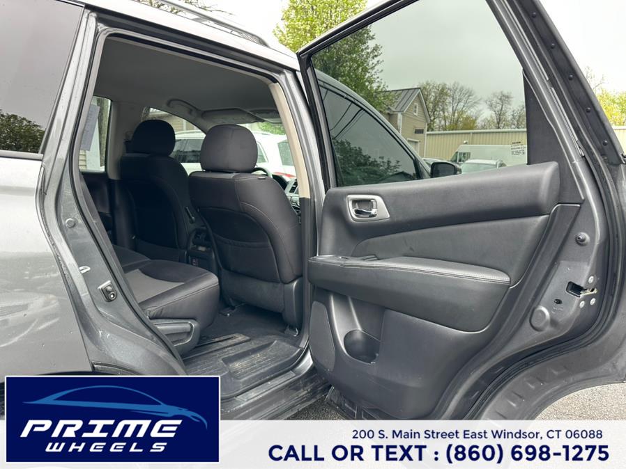2018 Nissan Pathfinder 4x4 SL photo
