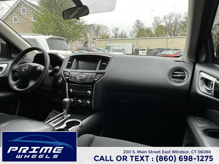 2018 Nissan Pathfinder 4x4 SL photo