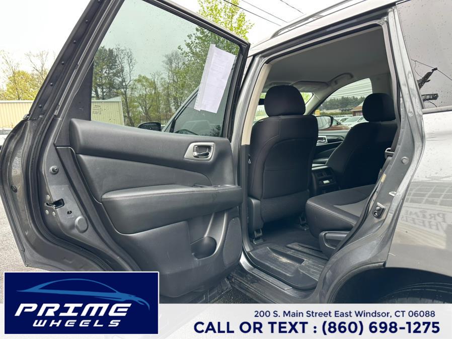2018 Nissan Pathfinder 4x4 SL photo