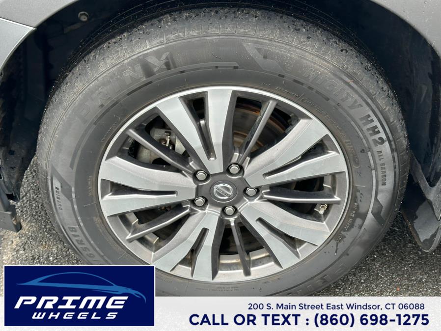 2018 Nissan Pathfinder 4x4 SL photo