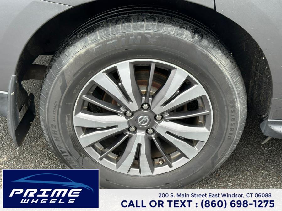 2018 Nissan Pathfinder 4x4 SL photo