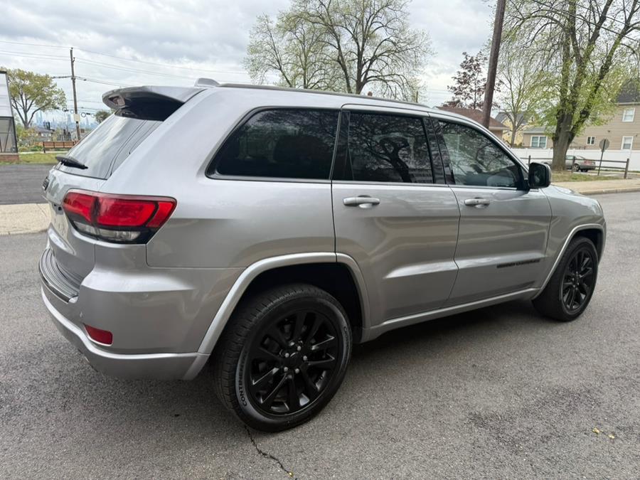 2018 Jeep Grand Cherokee Altitude 4x4 *Ltd Avail* photo