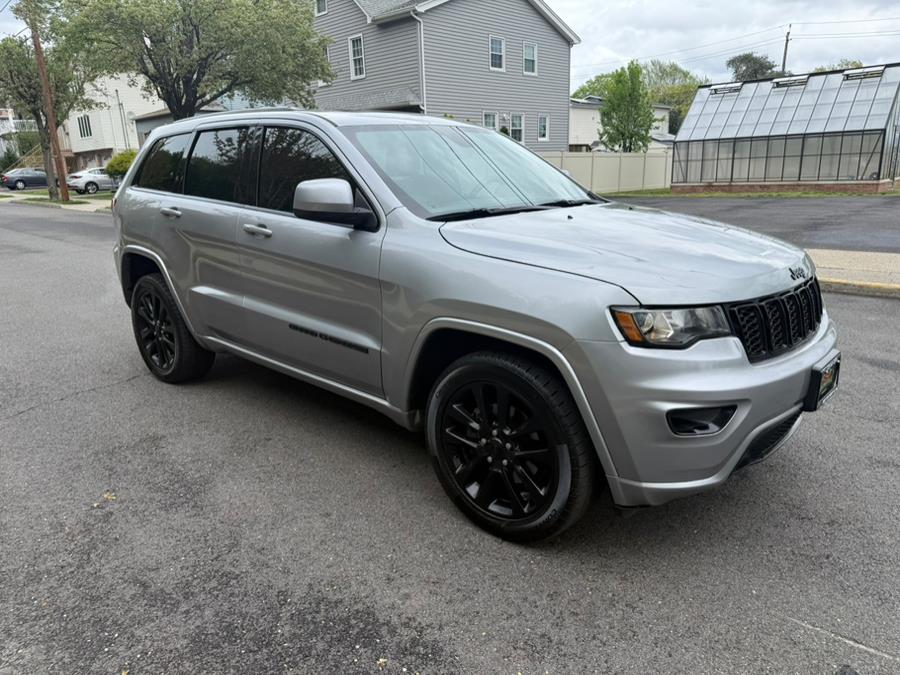 2018 Jeep Grand Cherokee Altitude 4x4 *Ltd Avail* photo