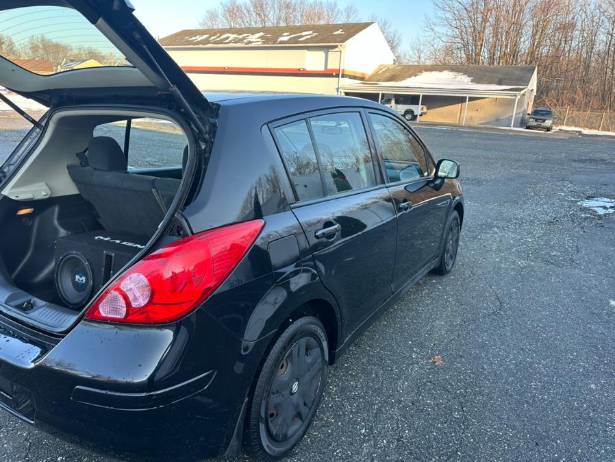 2011 Nissan Versa 1.8 S photo