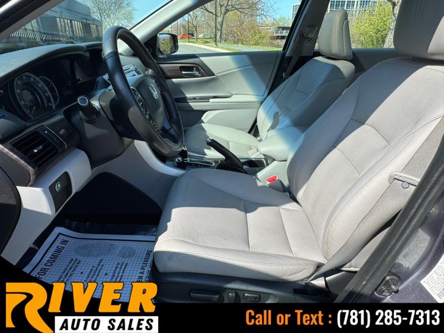 2017 Honda ACCORD SEDAN EX-L CVT photo