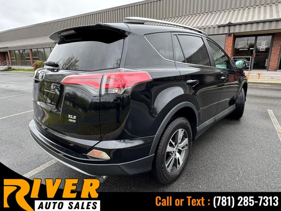 2018 Toyota RAV4 XLE AWD (Natl) photo
