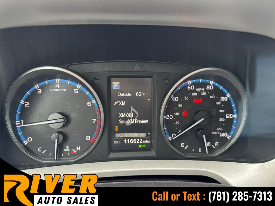 2018 Toyota RAV4 XLE AWD (Natl) photo