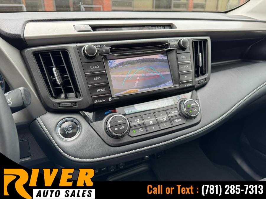 2018 Toyota RAV4 XLE AWD (Natl) photo