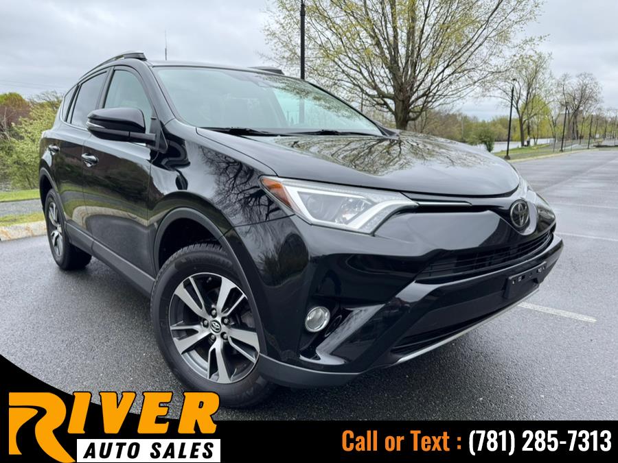 2018 Toyota RAV4 XLE AWD (Natl) photo