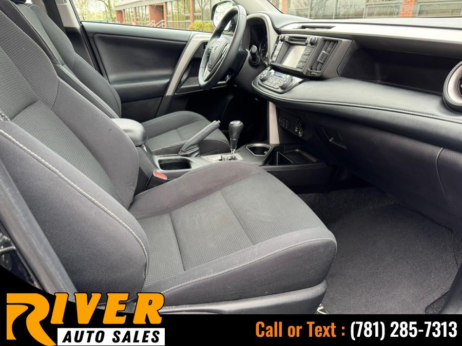 2018 Toyota RAV4 XLE AWD (Natl) photo
