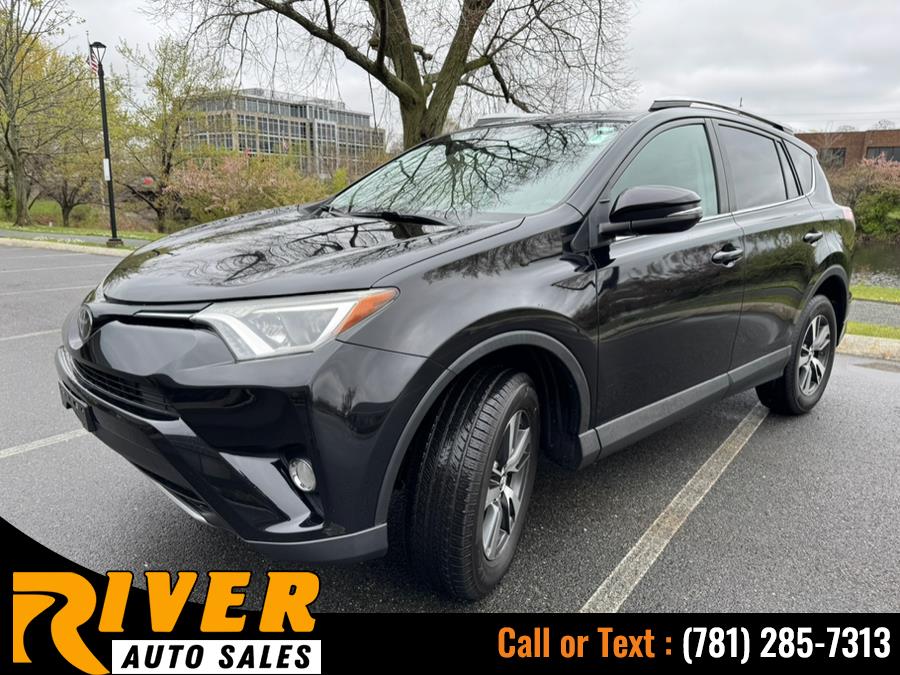 2018 Toyota RAV4 XLE AWD (Natl) photo