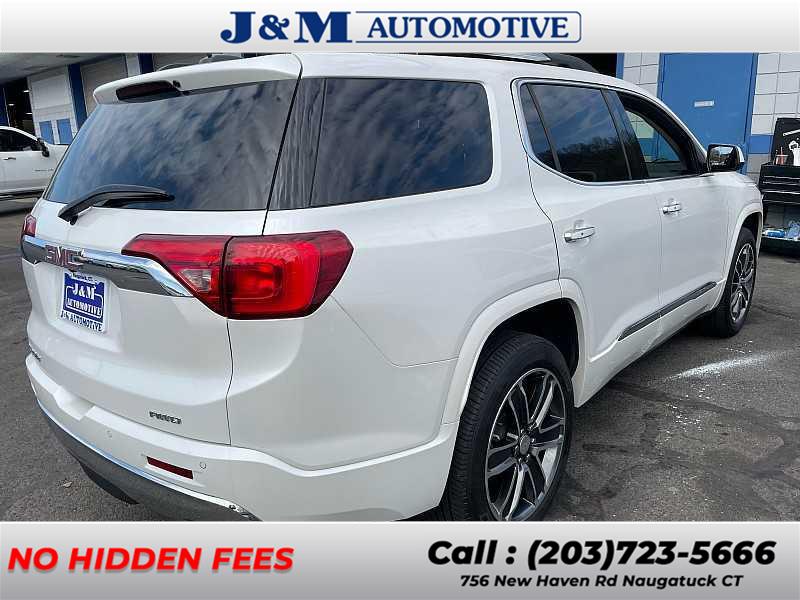 2018 GMC Acadia Denali photo