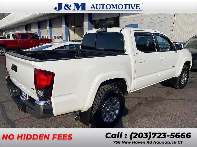 2018 Toyota Tacoma SR5 photo