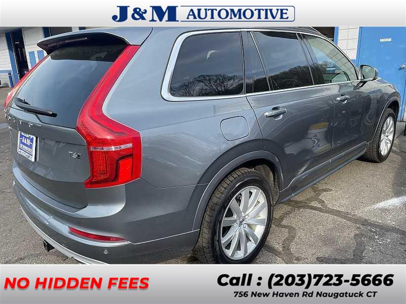 2019 Volvo XC90 Momentum photo