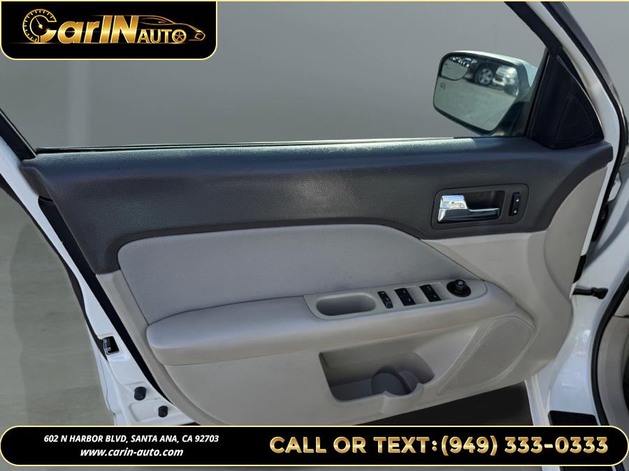 2012 Ford Fusion SE photo