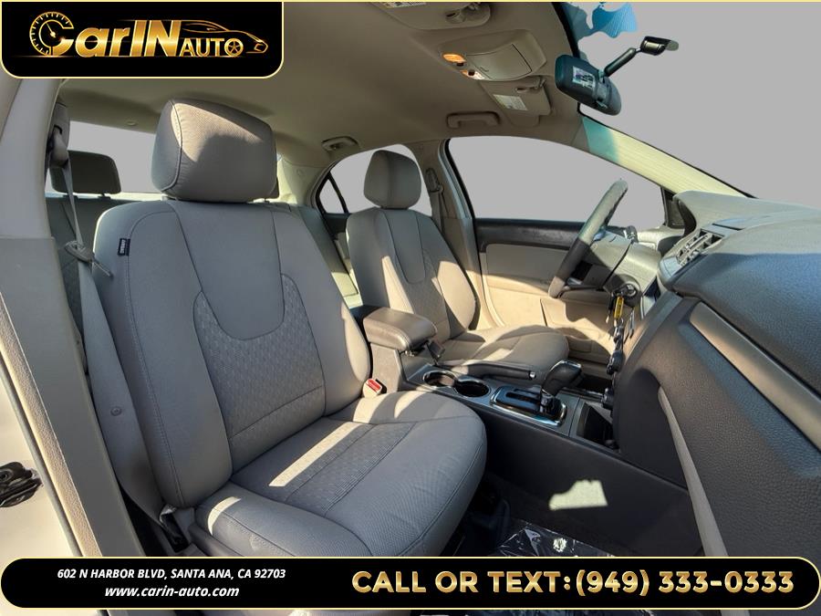2012 Ford Fusion SE photo