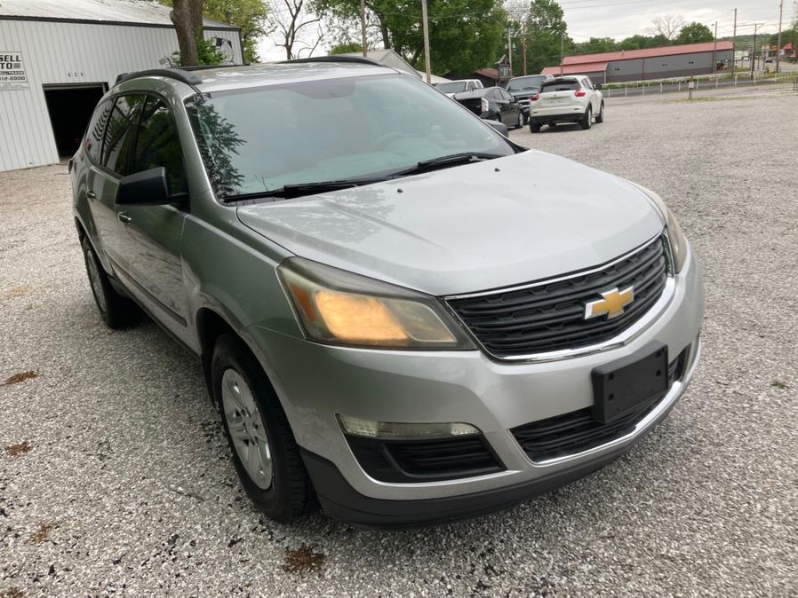 2014 Chevrolet Traverse LS photo