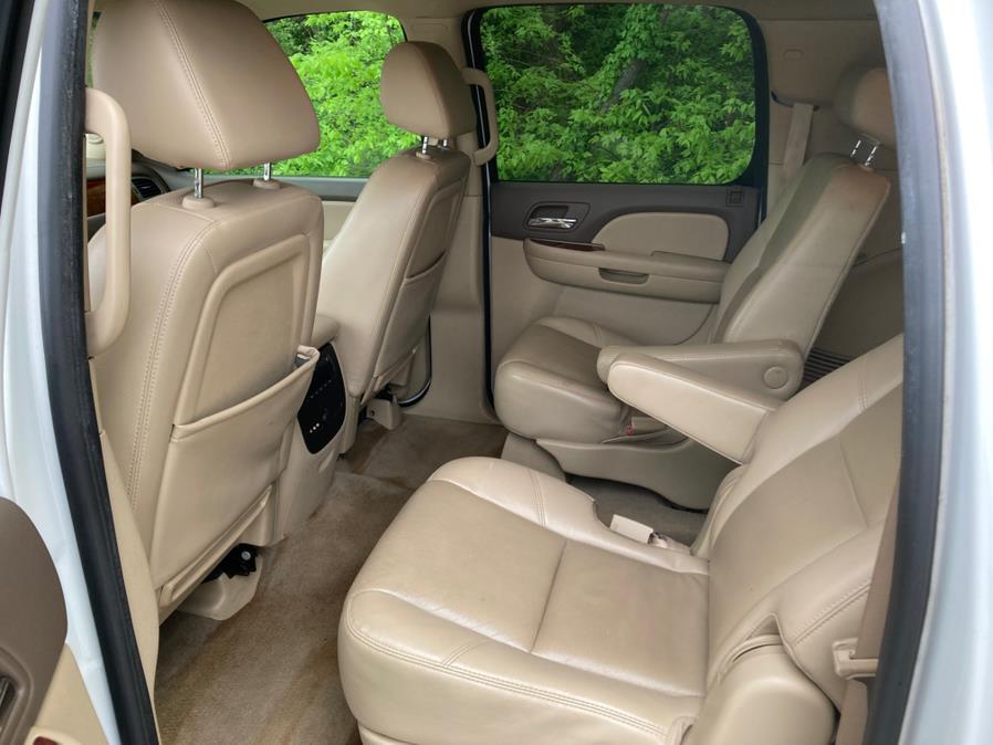2009 Chevrolet Suburban LTZ 1500 photo