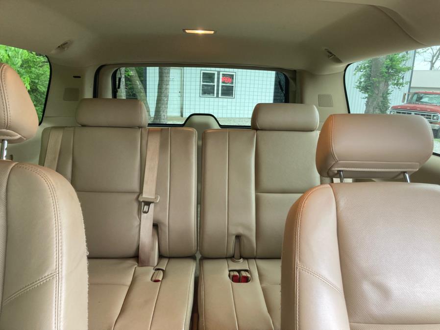 2009 Chevrolet Suburban LTZ 1500 photo