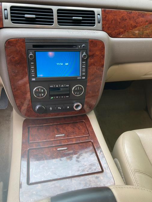 2009 Chevrolet Suburban LTZ 1500 photo