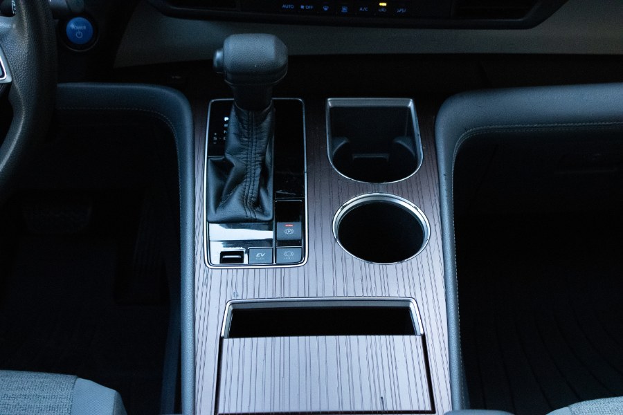 2021 Toyota Sienna LE AWD 8-Passenger (Natl) photo