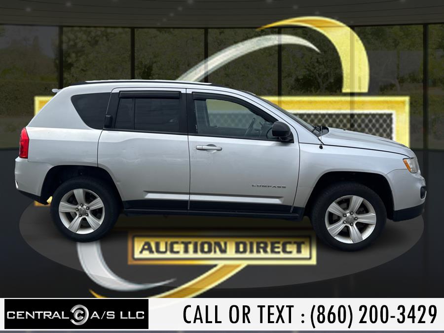 2013 Jeep Compass Latitude photo
