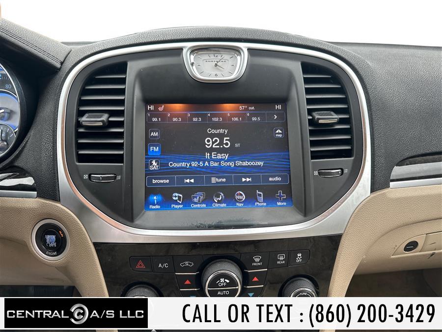 2013 Chrysler 300 photo