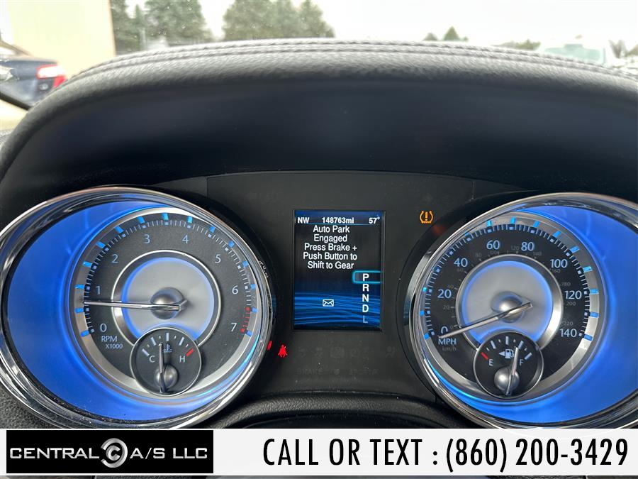 2013 Chrysler 300 photo