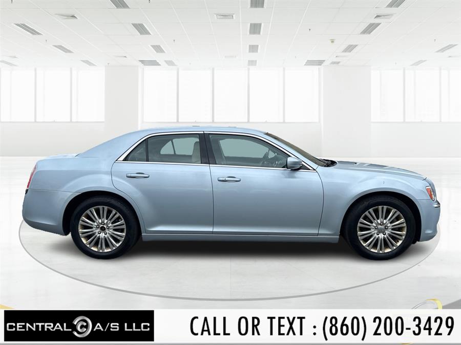 2013 Chrysler 300 photo