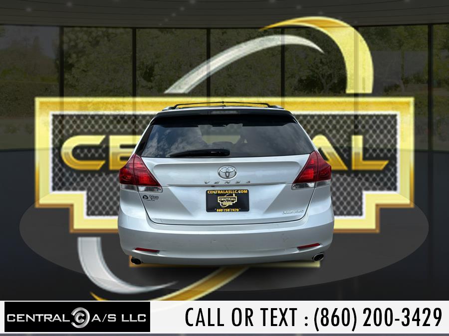 2013 Toyota Venza LE photo