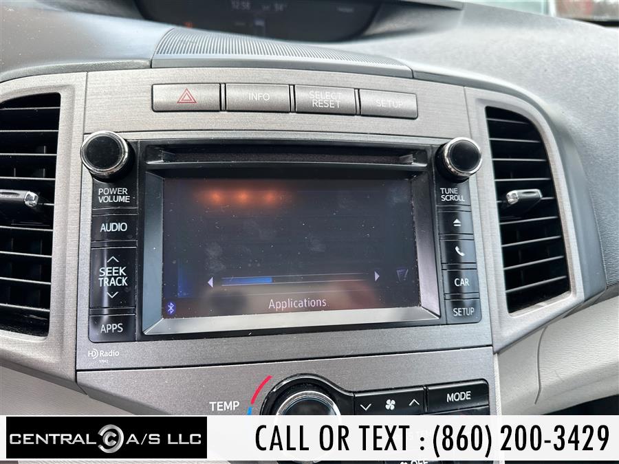 2013 Toyota Venza LE photo