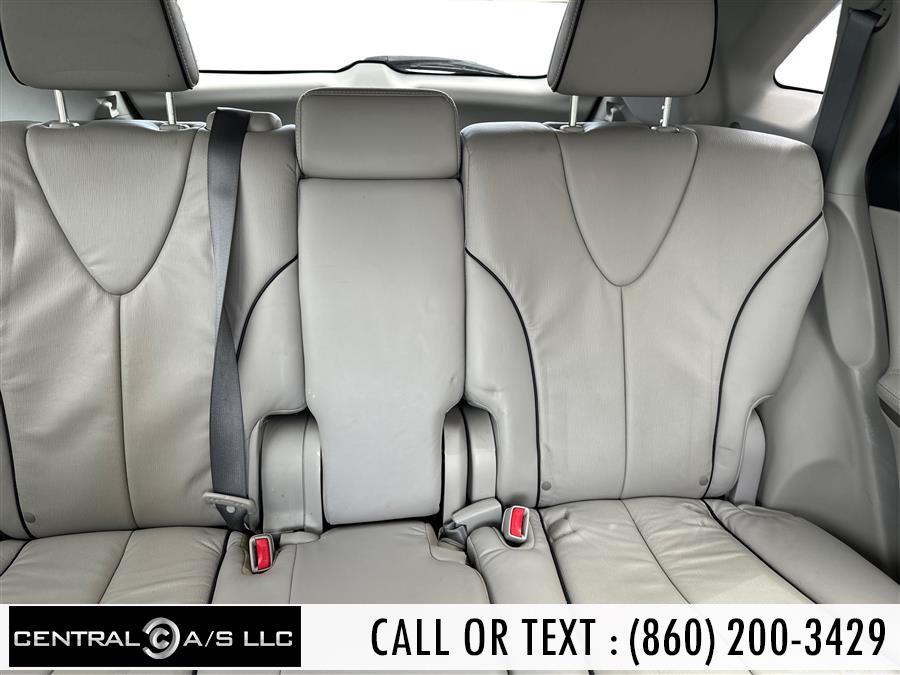 2013 Toyota Venza LE photo