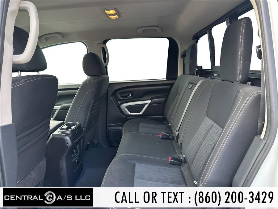 2018 Nissan Titan 4x4 Crew Cab PRO-4X photo