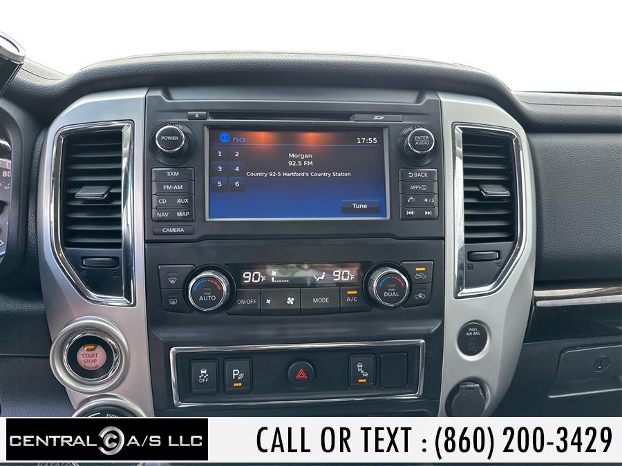 2018 Nissan Titan 4x4 Crew Cab PRO-4X photo