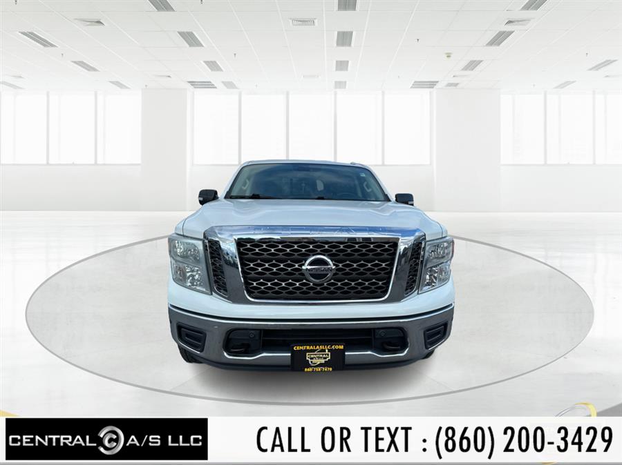 2018 Nissan Titan 4x4 Crew Cab PRO-4X photo