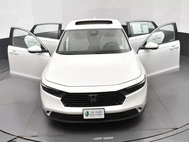 2023 Honda Accord EX Sedan 4D photo