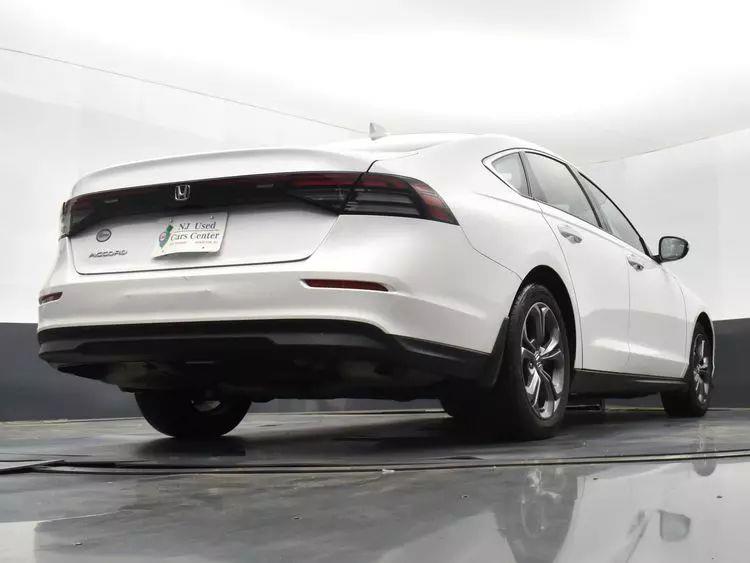 2023 Honda Accord EX Sedan 4D photo