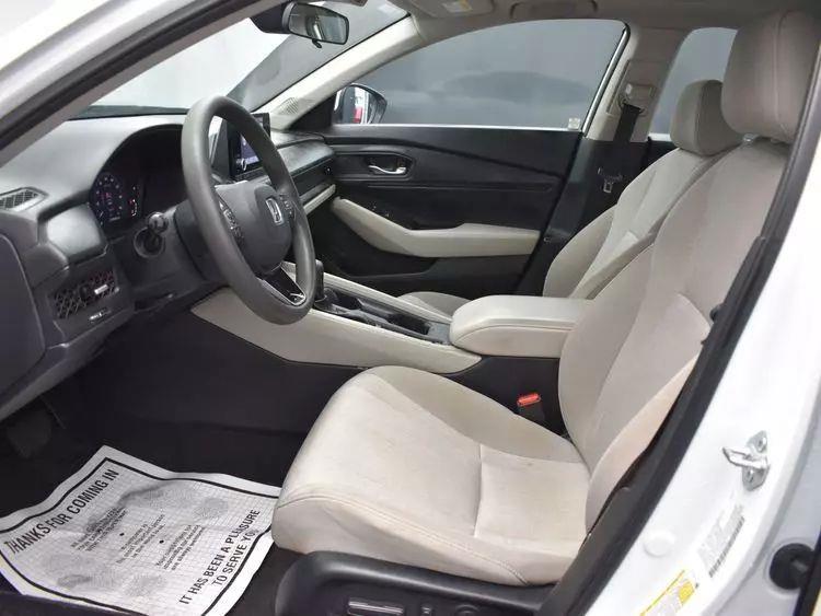 2023 Honda Accord EX Sedan 4D photo