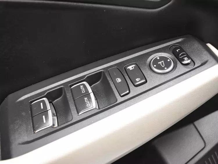 2023 Honda Accord EX Sedan 4D photo