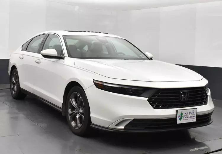 2023 Honda Accord EX Sedan 4D photo