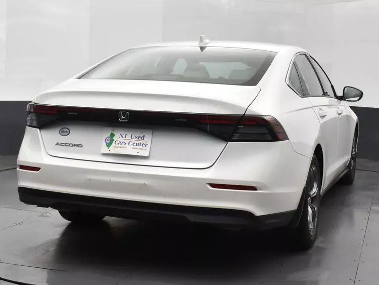 2023 Honda Accord EX Sedan 4D photo