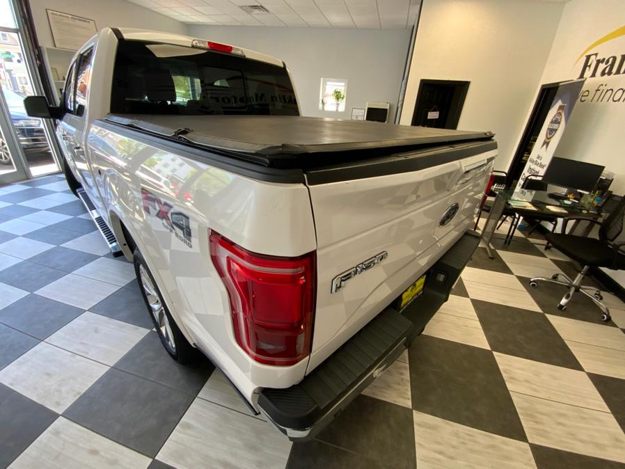 2017 Ford F-150 Lariat 4WD SuperCrew 5.5'' Box photo
